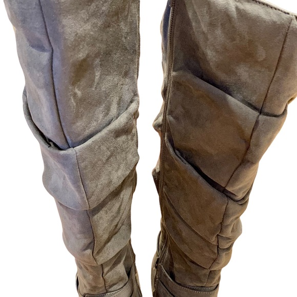 Kohl’s Grey Suede Knee High Boots 7.5 - Picture 3 of 11